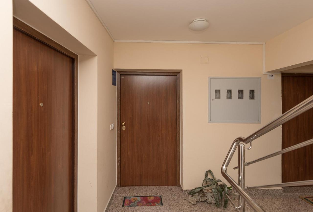 East Side Deluxe Suite Makarská Exteriér fotografie